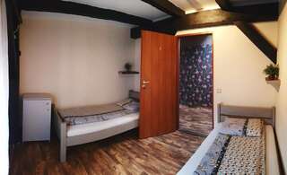 Хостелы Hostel Orange Торунь Двухместный номер с 2 отдельными кроватями-5
